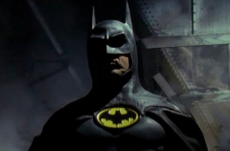 Бэтмен Майкла Китона подтвердил возвращение во «Флэш»
